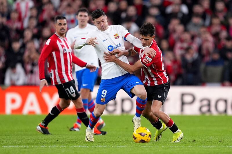 Soi kèo Athletic Bilbao vs Barcelona - Vòng 27 La Liga